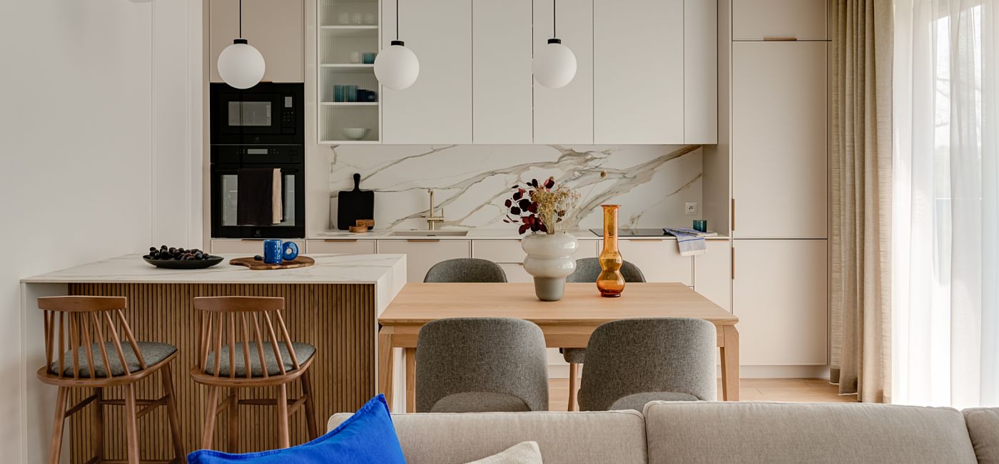 jasne 65-metrowe mieszkanie z naturalnymi materiałami