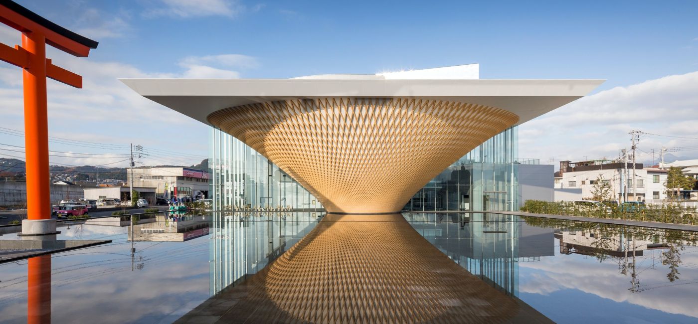 Shigeru Ban architektura i działalność społeczna w Muzeum Manggha w Krakowie