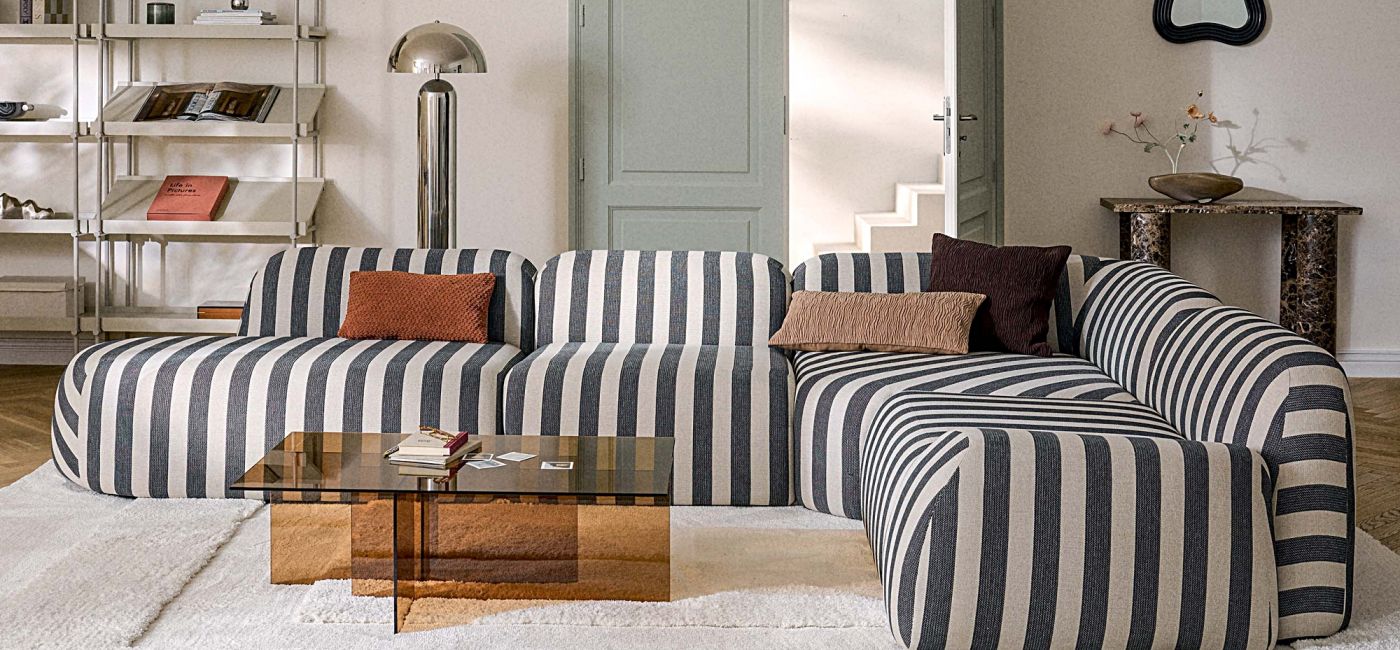 narożna sofa modułowa w paski Wolke od Westwing