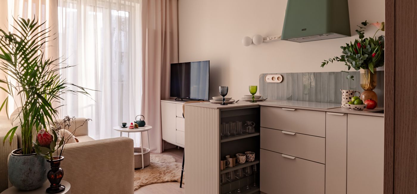 Ciepła i przytulna kawalerka 30 m2 z salonem z aneksem kuchennym
