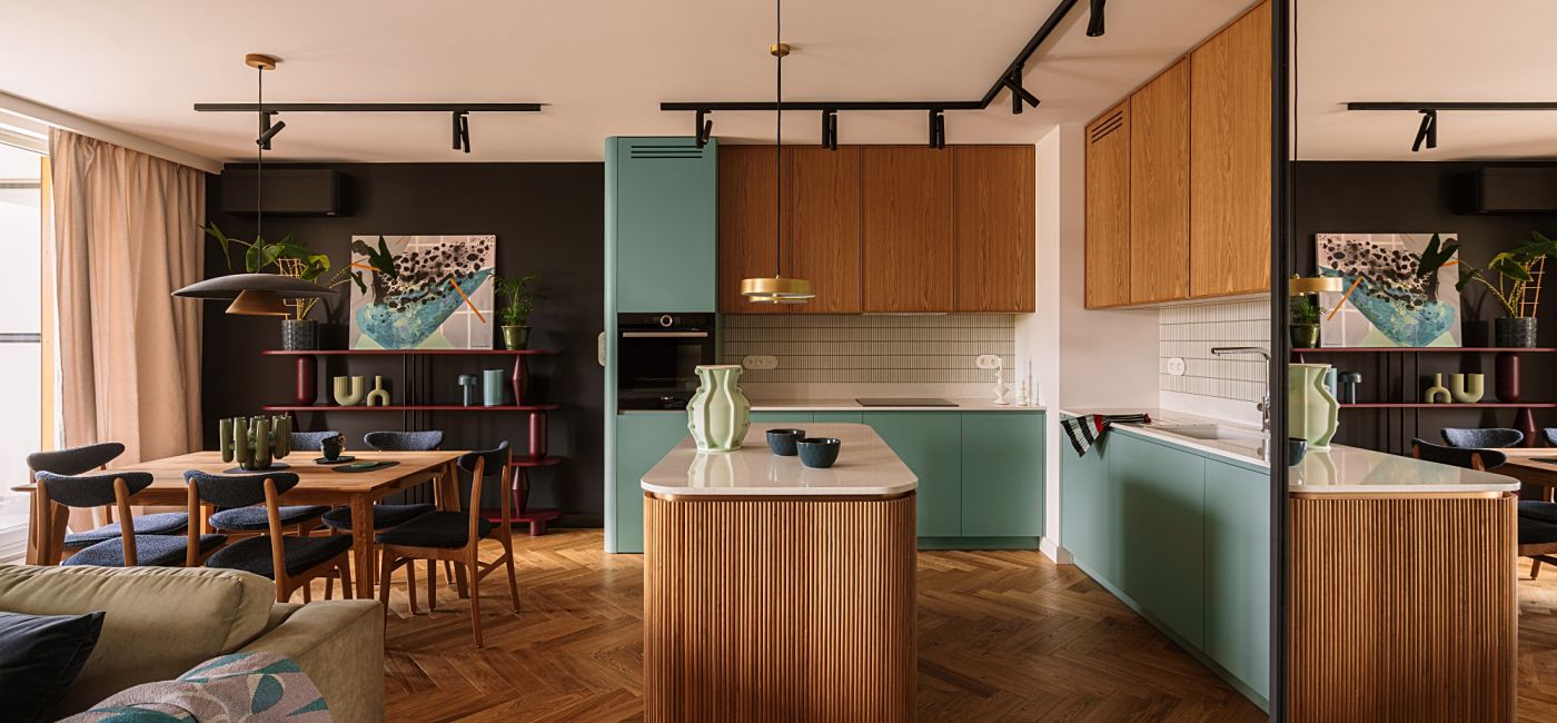 nowoczesne mieszkanie w odważnych kolorach z nutą retro