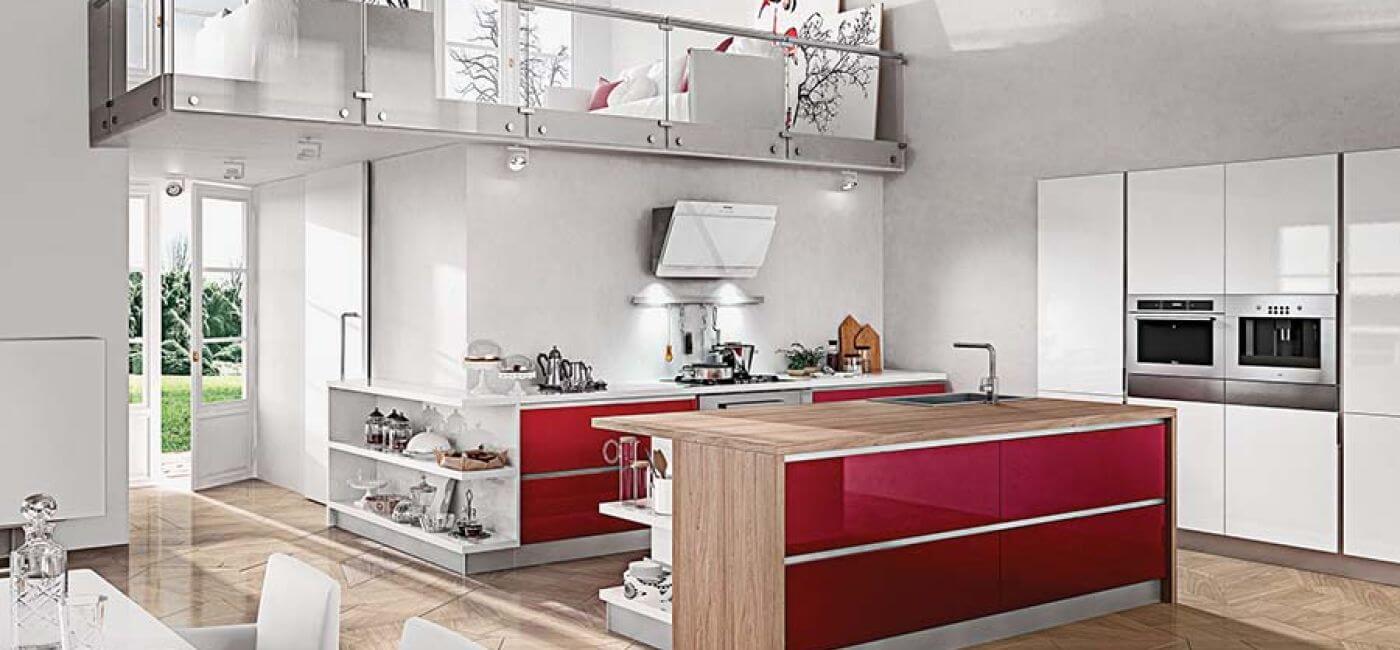 Kolekcja mebli Regola Sasso bez górnych szafek, za to z wyeksponowanym okapem, piekarnikiem i kawiarką, Home Cucine