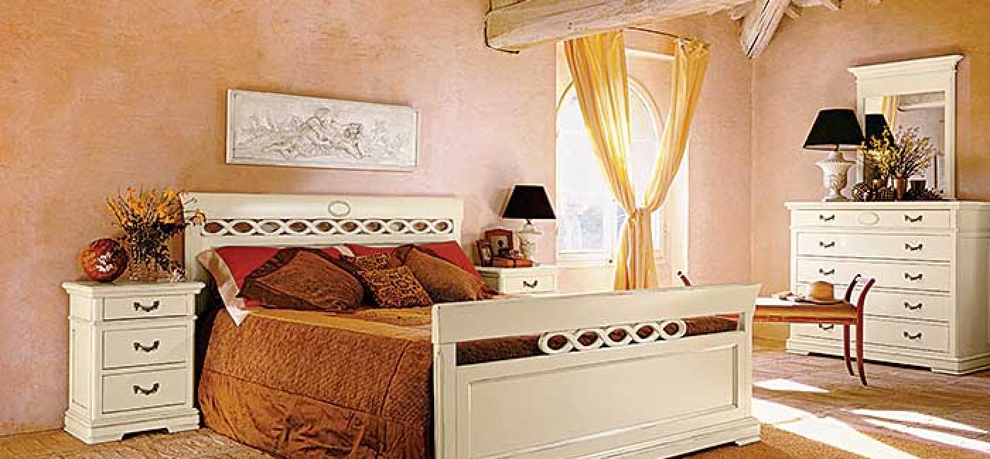 Łóżko Glamour z drewna tulipanowca. Cena - około 6200 zł. TONIN CASA