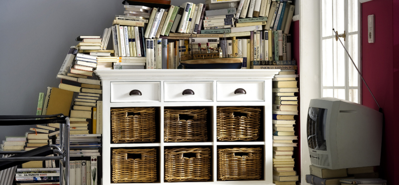 Meble Seart, kolekcja Halifax. Bielone i postarzane meble