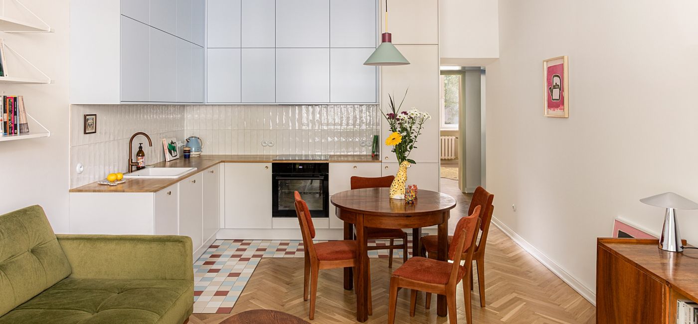 mieszkanie 62 m2 w modernistycznej kamienicy na warszawskim Żoliborzu