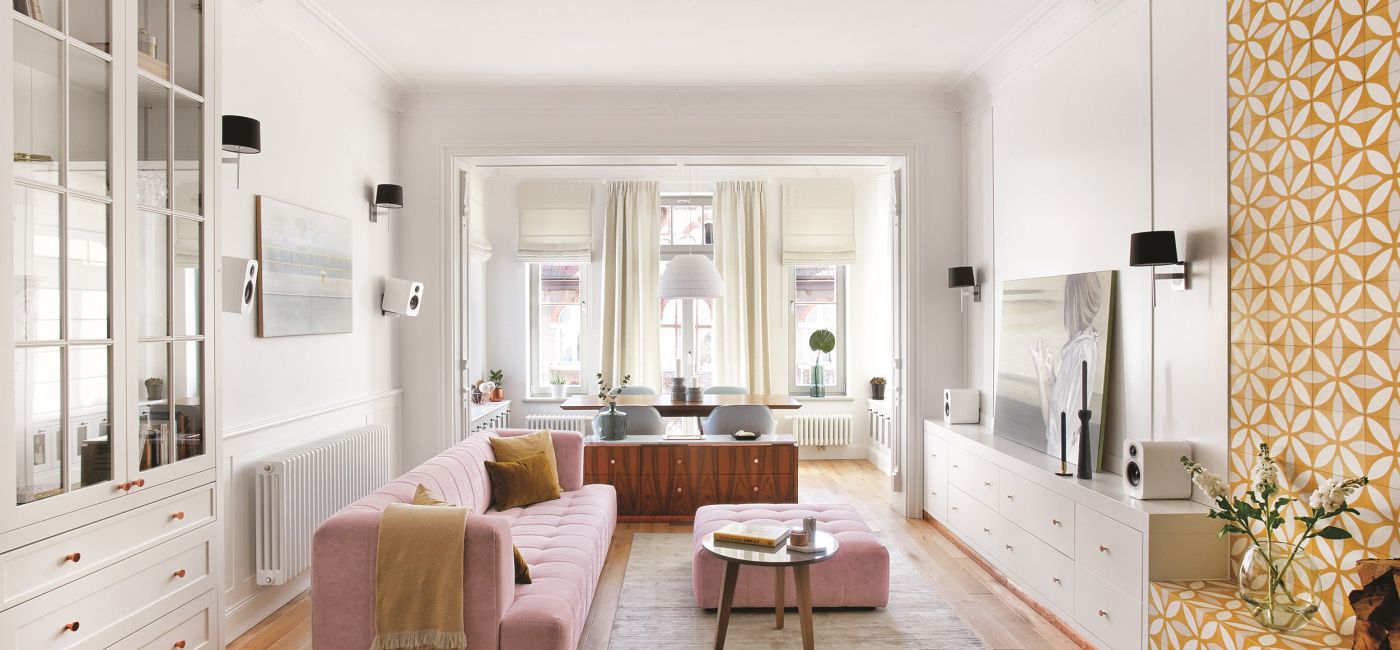 Orzechowe forniry, zdobne sztukaterie, graficzne płytki i trochę sztuki... Piękne rzeczy dają siłę – mówi