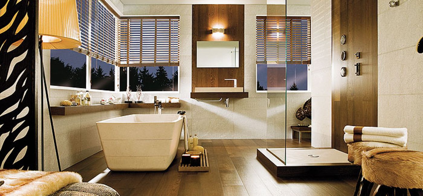 Naturalny kamień Lantic Colonial (40 x 80 cm) za 420 zł i gresu Tavola Mogano przypominającego drewno za 380