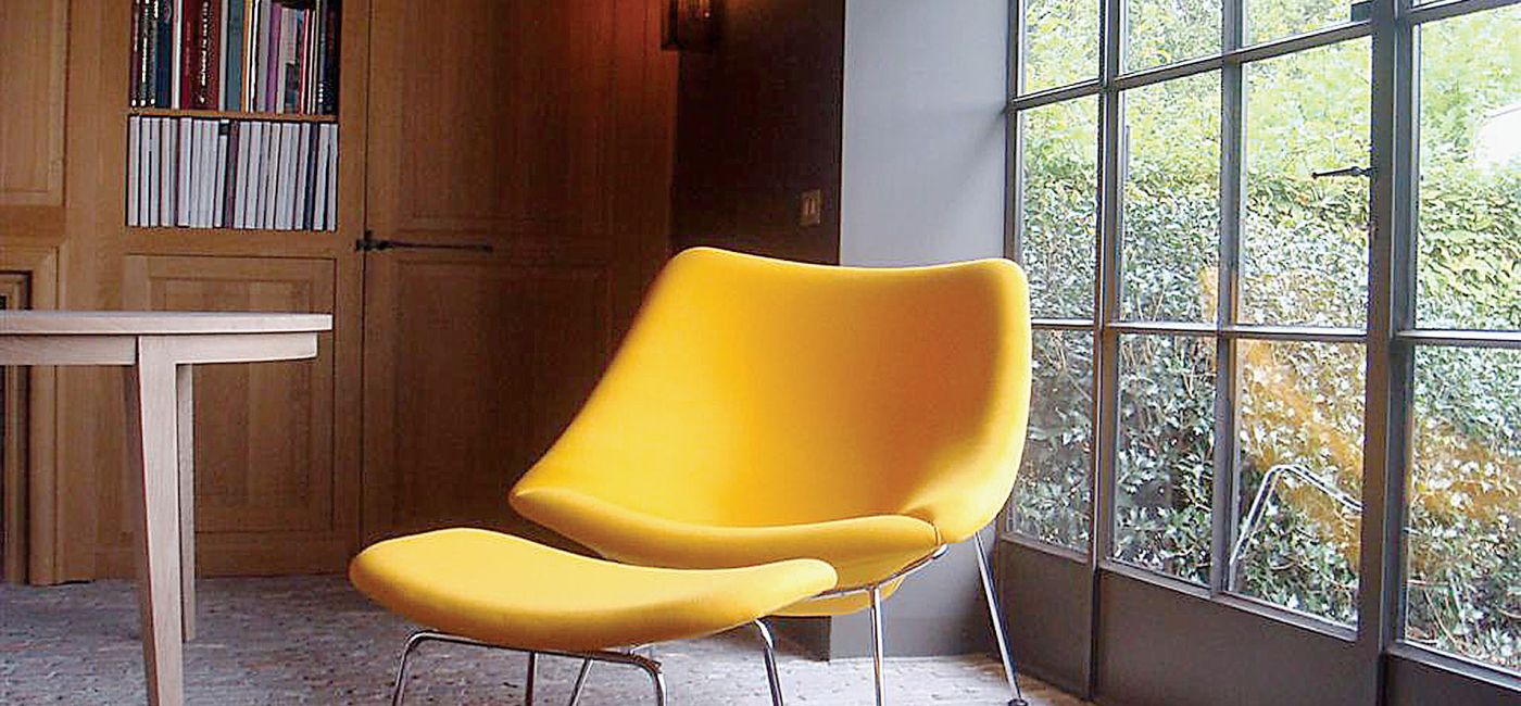 Oyster, fotel nawiązujący kształtem do ostrygi, Artifort, 1954 r.