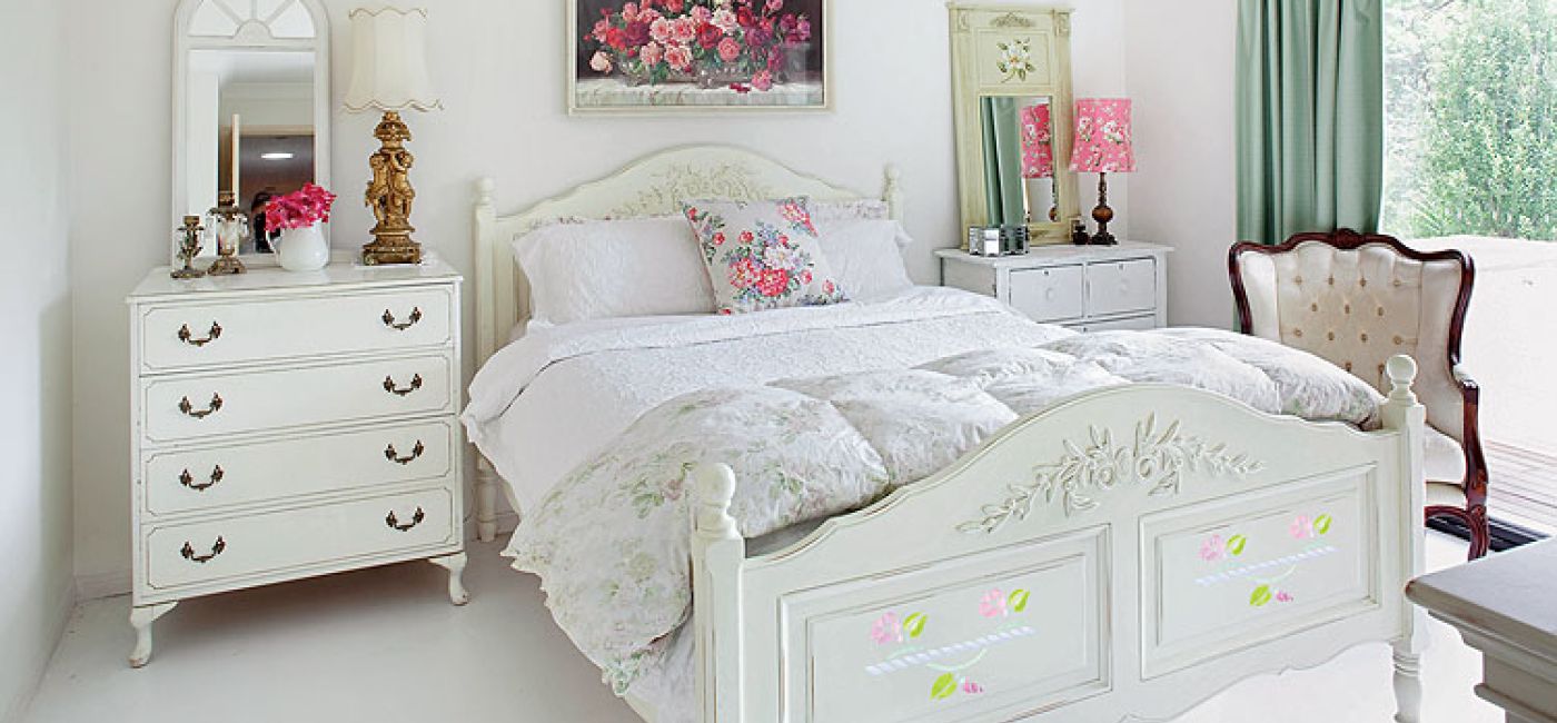 Powój rośnie szybko, pięknie pachnie i nie ma wielkich wymagań. Zarośnie bez trudu altanę i balkon, owinie warkoczami pień