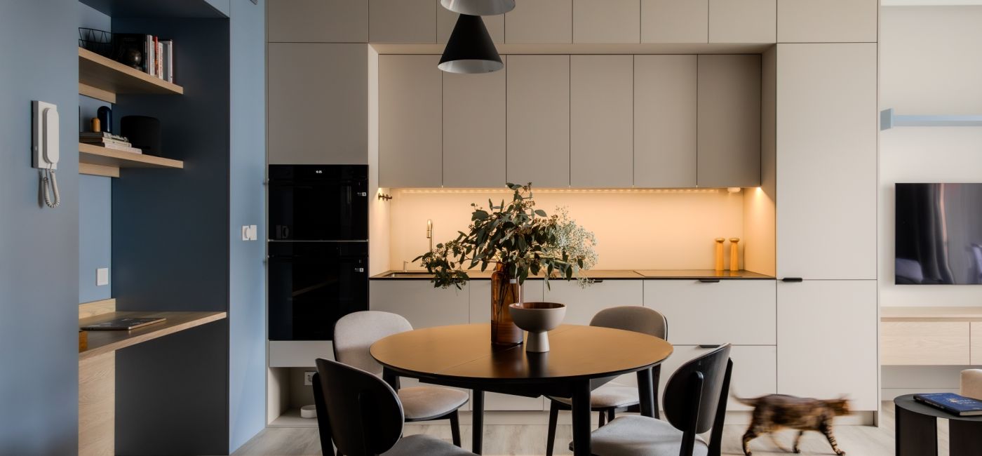 przytulne mieszkanie 55 m2 beże, błękity i sprytne patenty