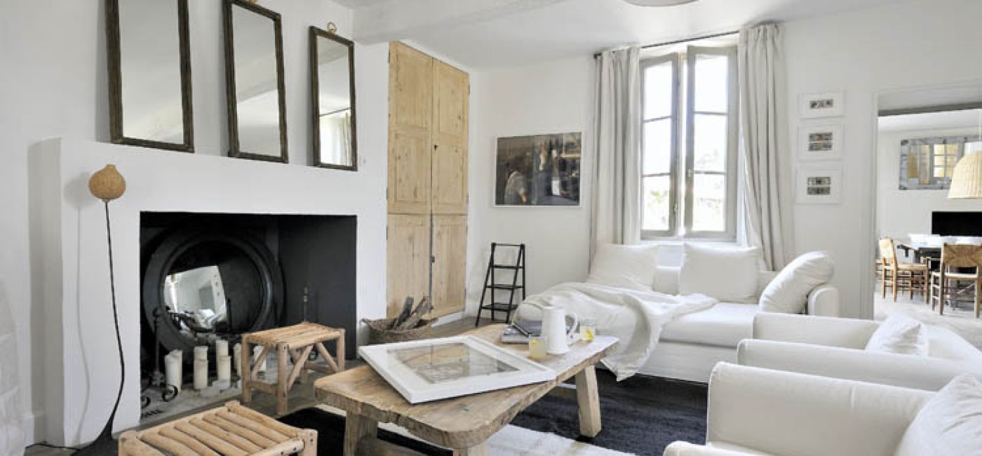 Sara dodała typowo francuskie kolory: beże, szarości. Ale bez kobiecych prowansalskich akcentów. W salonie porozkładała