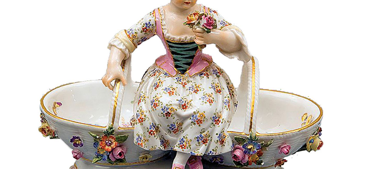 Solniczka porcelanowa, XIX w. Scenografia uczty