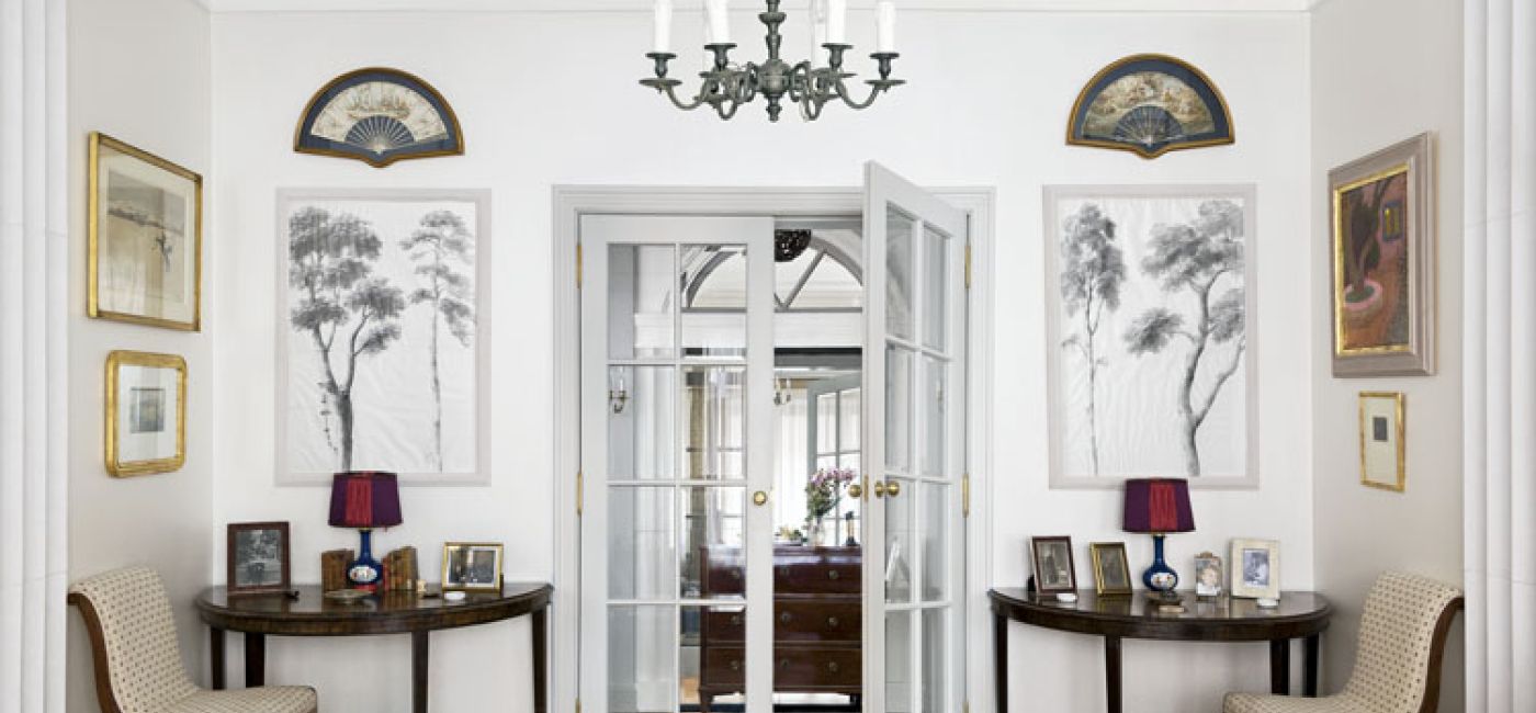 To mieszkanie jest bardzo brytyjskie: powściągliwe, zdyscypliowane, z klasą.