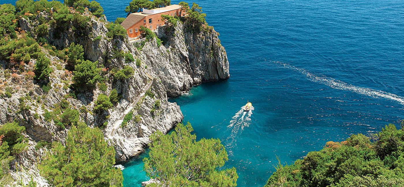 Tylko wizjoner architektury albo genialny amator mógł wpaść na pomysł takiego domu.