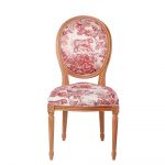 Krzesło tapicerowane tkaniną Toile de Jouy