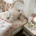 Poranek infantki - stylowa sypialnia