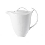 biały porcelanowy dzbanek do herbaty