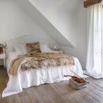 sypialnia w stylu rustykalnym nowoczesnym