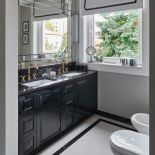 czarno-biała łazienka