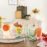 kolorowe szkło na letni stół