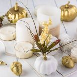 pomysły na dekoracje z białej dyni