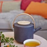 ceramiczny dzbanek z podgrzewaczem