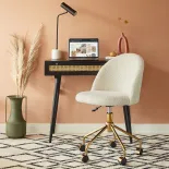 modne krzesło do biurka