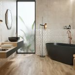 czarna wanna w łazience