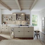 kuchnia biało kaszmirowa