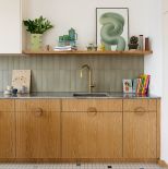 mała kuchnia w 66-metrowym mieszkaniu