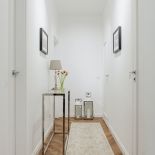 92-metrowe mieszkanie aranżacja korytarza