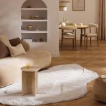 kaszmirowy kolor ścian salon