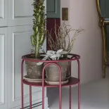 metalowy stojak na rośliny doniczkowe