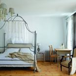 jak urządzić sypialnię w stylu dworkowym