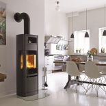 SCAN 65, duże szyby pozwalają na podziwianie ognia z trzech stron, JØTUL, jotul.pl