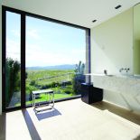 Tylko spójrzcie na toskańską rezydencję Piera Lissoniego, włoskiego projektanta i mistrza minimalizmu.