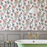 tapeta na ścianie w łazience