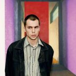 Antoni Starowieyski podczas wernisażu w Galerii aTAK.