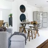 Antyczne dodatki pochodzą z pchlich targów.