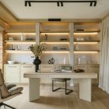 domowe biuro w mieszkaniu urządzonym jak siedlisko