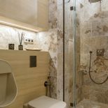 łazienka w mieszkaniu urządzonym jak siedlisko