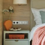 sypialnia w mieszkaniu urządzonym jak siedlisko