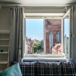 Aranżacja wnętrza z pomysłem może sprawić, że mieszkanie ciasne, ale własne nabierze zupełnie innego znaczenia.