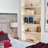 Praktycznie i przytulnie: podwarszawski dom w szarości, brązie i karmelu