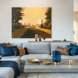 Praktycznie i przytulnie: podwarszawski dom w szarości, brązie i karmelu