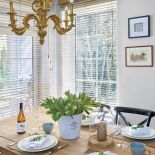 Dom Marzenny Niemoczyńskiej, która ubiera polskie gwiazdy, powstał z katalogu kupionego w USA. Tylko jej