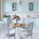 Pastelowa kuchnia – rzadko spotykana, optymistycznie nastraja domowników. Fot. Aneta Tryczyńska (Weranda 9/2016)