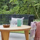 Joanna woli wzorzyste tapety od betonowych ścian. Domy z duszą od tych supermodnych. A jednak często słyszy głosy: Wow,