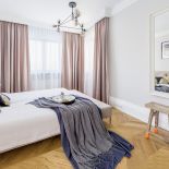 Pudrowy róż to kolor idealny do ciepłego, spokojnego wnętrza służącemu wypoczynkowi