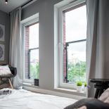 Architekci znacznie przearanżowali rozkład funkcji w mieszkaniu, wydzielając m.in. strefę sypialni.